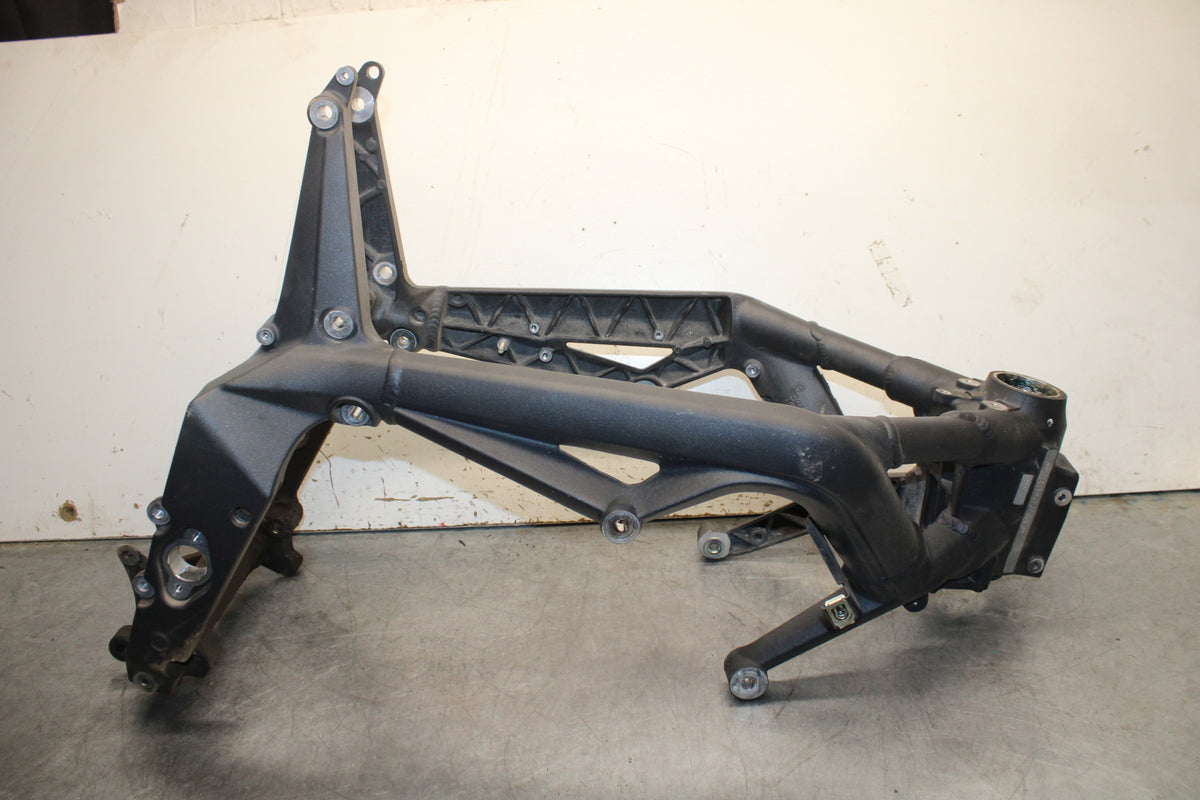 07-08 TRIUMPH DAYTONA 675 FRAME CHASSIS BB685