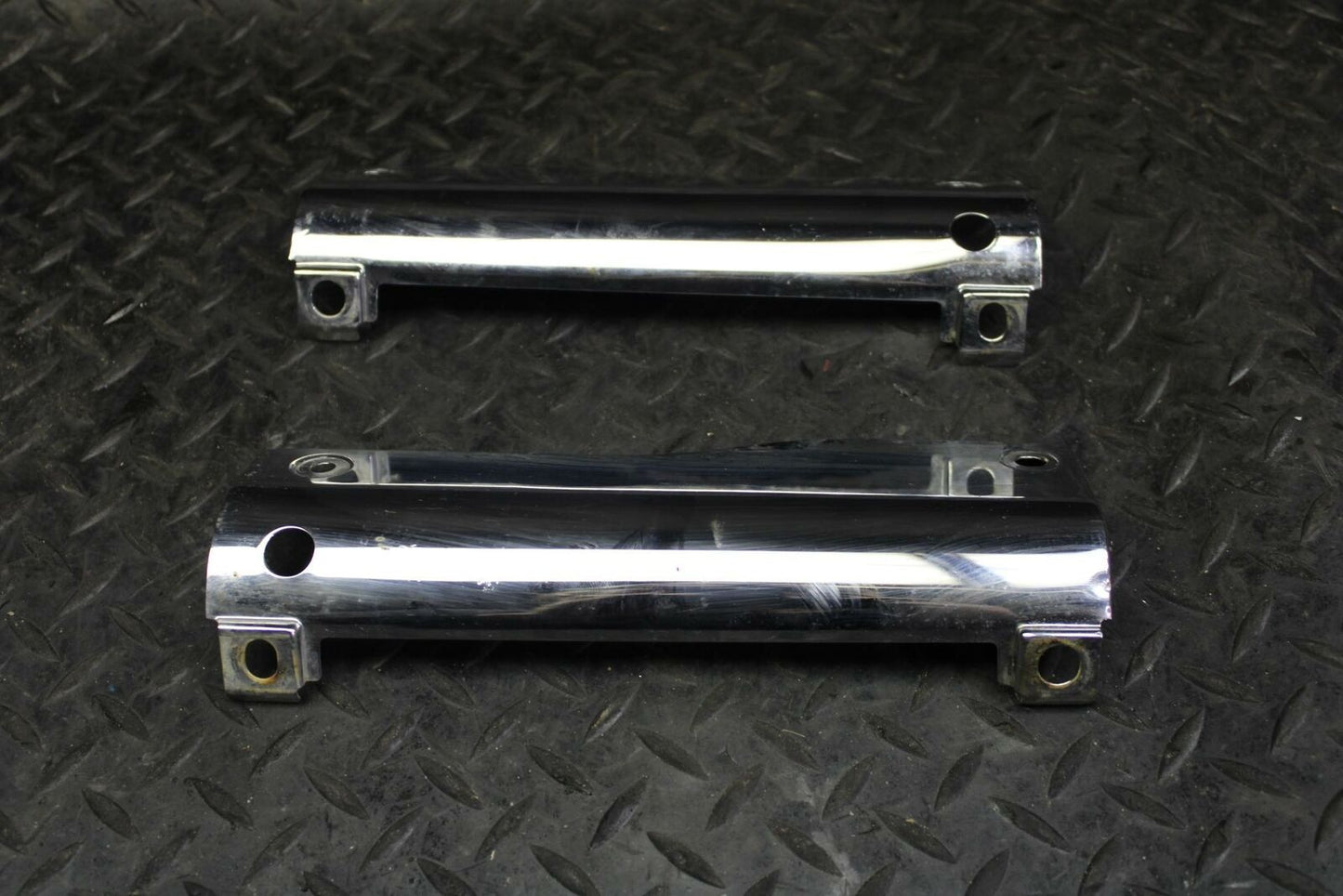 03-08 KAWASAKI VULCAN 1600 FRONT FORK UPPER COVER TOP GUARD SHIELD COWL   BB193