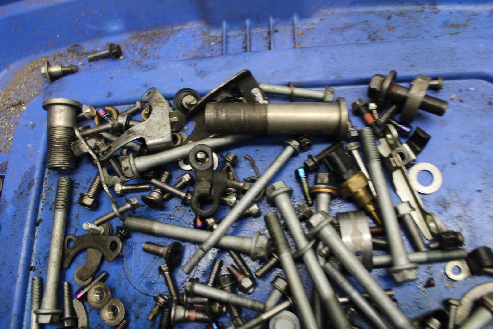 06-11 KAWASAKI  ZX-14R ENGINE LEFTOVER BOLTS HARDWARE MOTOR SCREWS BB478