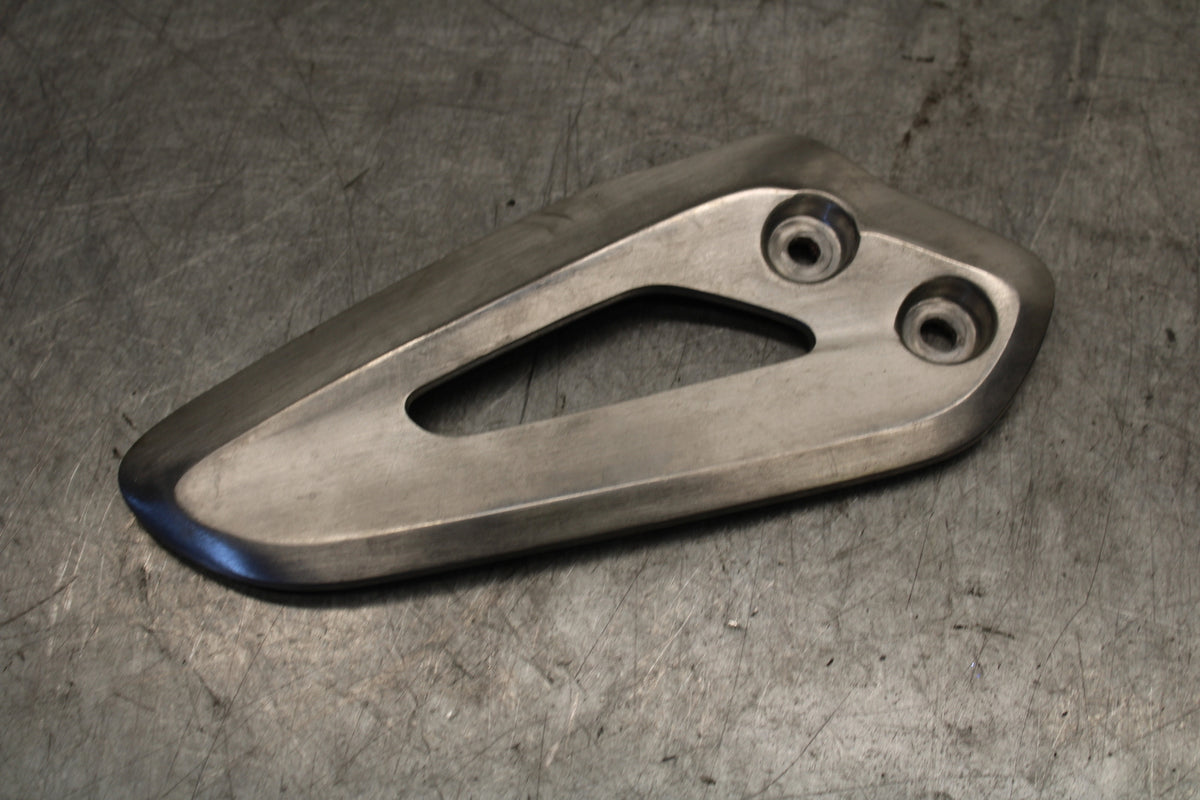 19-21 TRIUMPH SPEED TWIN 1200 RIGHT REARSET REAR SET HEEL GUARD COVER  BB653
