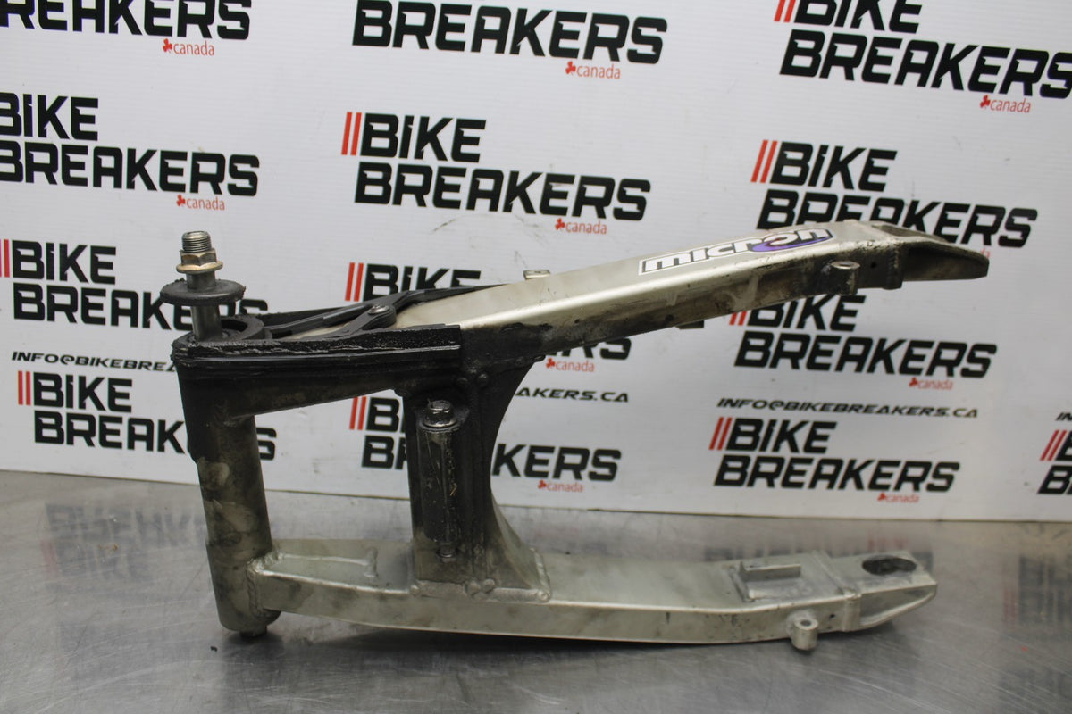 98 KAWASAKI NINJA ZX6 REAR SWINGARM BACK SUSPENSION SWING ARM BB870