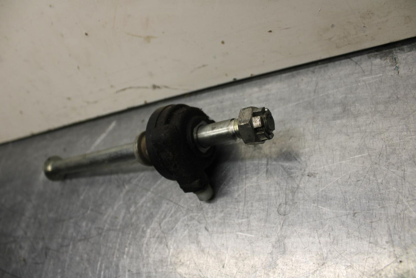 08-12 KAWASAKI NINJA 250R EX250J FRONT WHEEL RIM AXLE PIVOT BOLT BB612