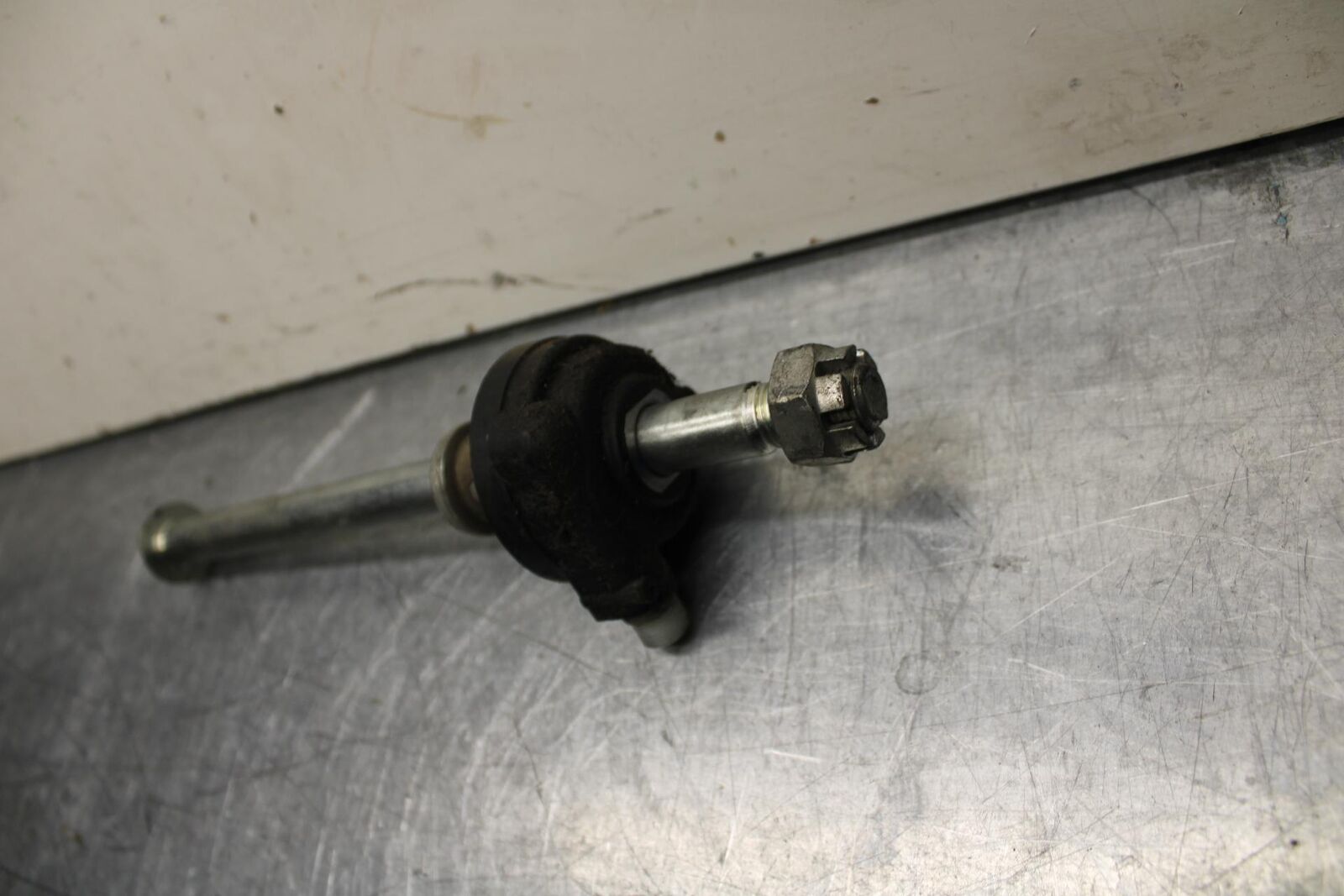 08-12 KAWASAKI NINJA 250R EX250J FRONT WHEEL RIM AXLE PIVOT BOLT BB612