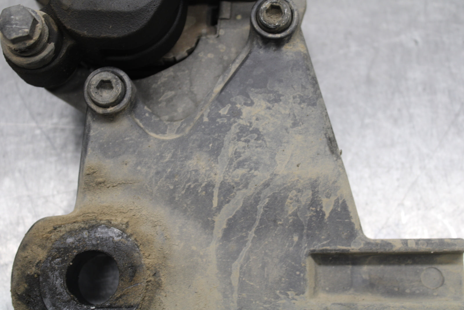 16-17 KAWASAKI VULCAN S 650 EN650 ABS REAR BRAKE CALIPER W MOUNT BRACKET  BB731