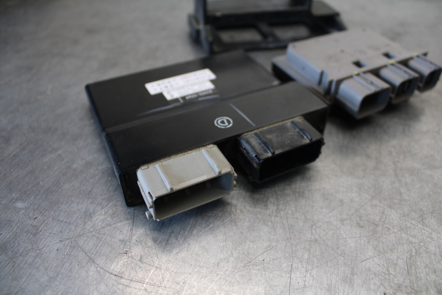 18-23 KAWASAKI NINJA 400 ECU COMPUTER CONTROLLER UNIT BLACK BOX ECM CDI  BB679