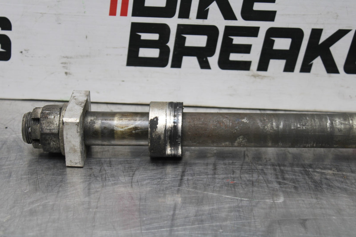 98 KAWASAKI NINJA ZX6 REAR AXLE BACK WHEEL RIM PIVOT BOLT AXEL BB870