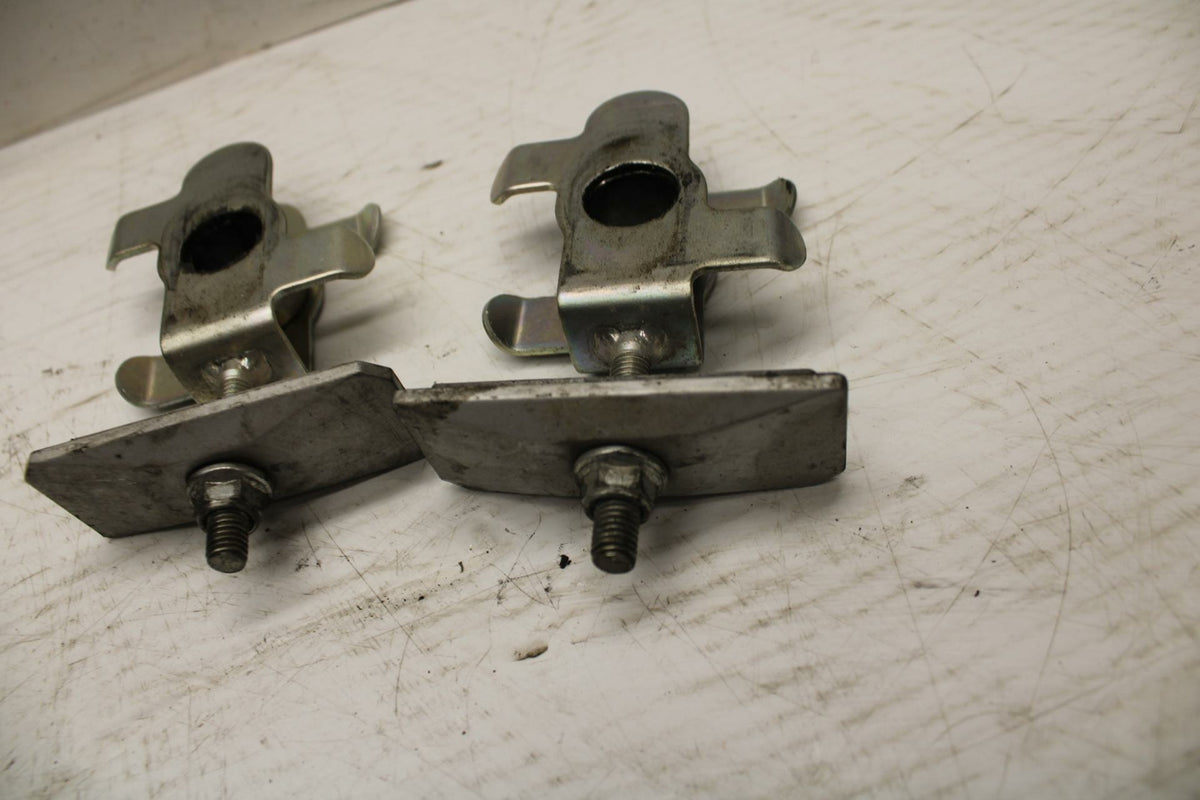 03-11 SUZUKI SV650A SWINGARM CHAIN TENSIONER ADJUSTMENT BRACKETS  BB290