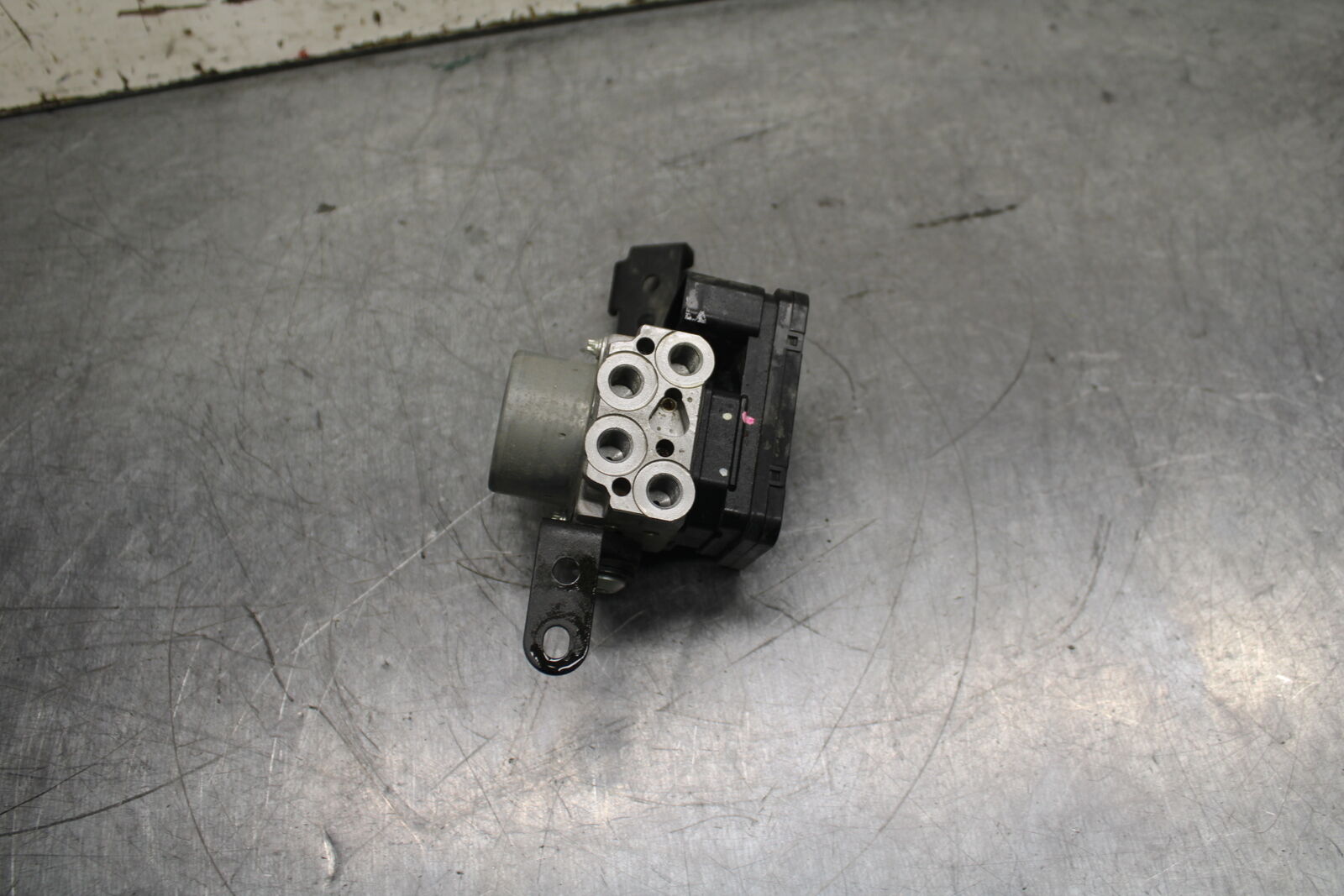 18-23 KAWASAKI NINJA 400 EX400 ABS ABS PUMP UNIT MODULE BB747