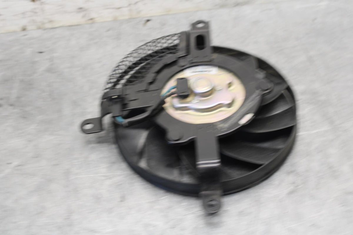 11-23 SUZUKI GSXR 750 ENGINE RADIATOR COOLING FAN BB54