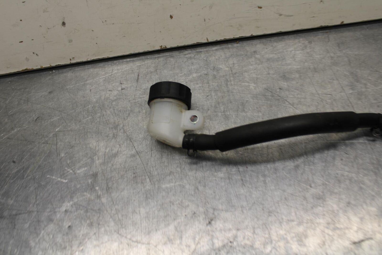 23 KAWASAKI NINJA ZX6R 636 REAR BRAKE MASTER FLUID RESERVOIR TANK BOTTLE BB609