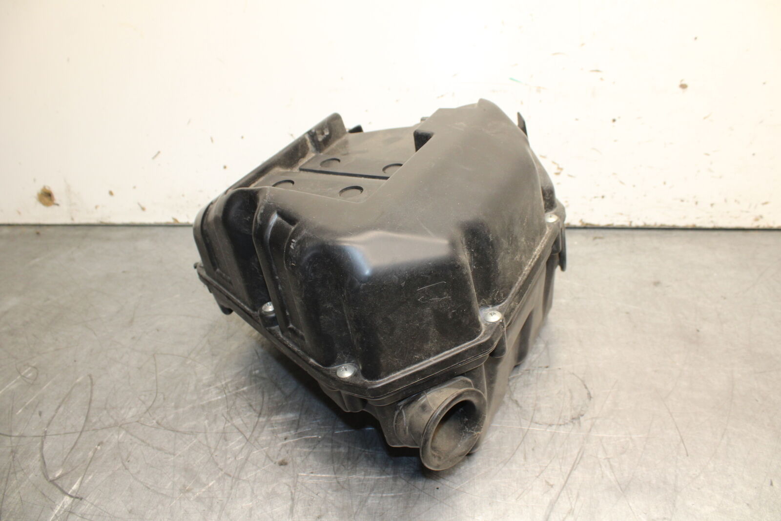 12-17 KAWASAKI ER-6N Z650 AIRBOX AIR INTAKE FILTER BOX BB709