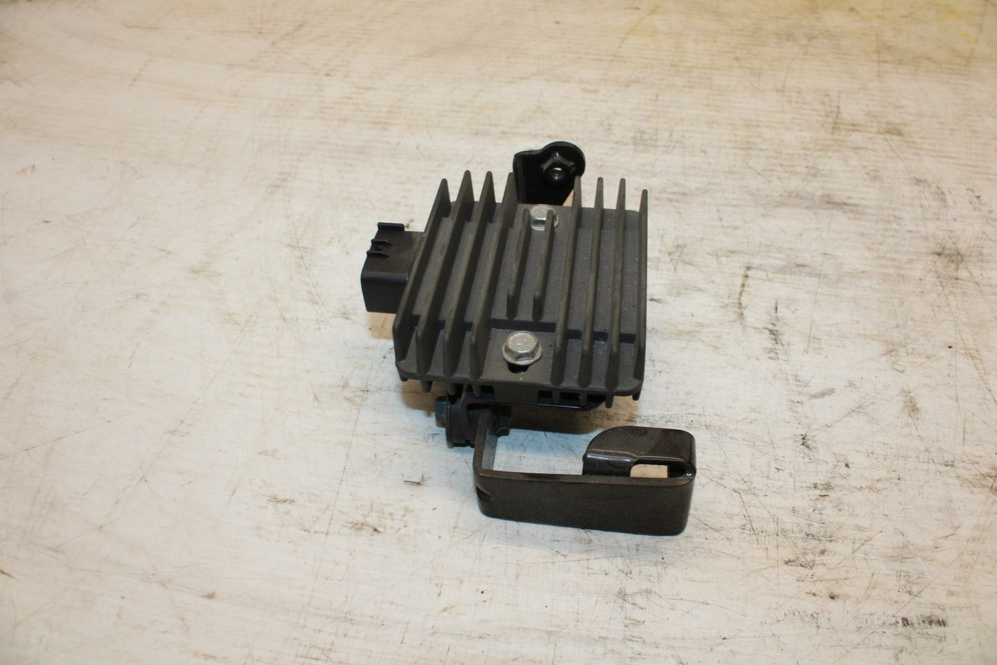 11-12 KAWASAKI NINJA 400 EX400 C RECTIFIER VOLTAGE REGULATOR BB358