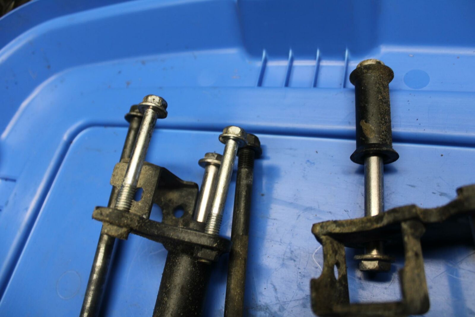 12-17 KAWASAKI NINJA 650 ENGINE MOUNTING BOLTS HARDWARE MOTOR SCREWS BB211