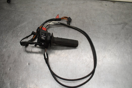 08-10 SUZUKI GSXR 600 RIGHT CLIP ON HANDLE KILL OFF START SWITCH SWITCHES BB753