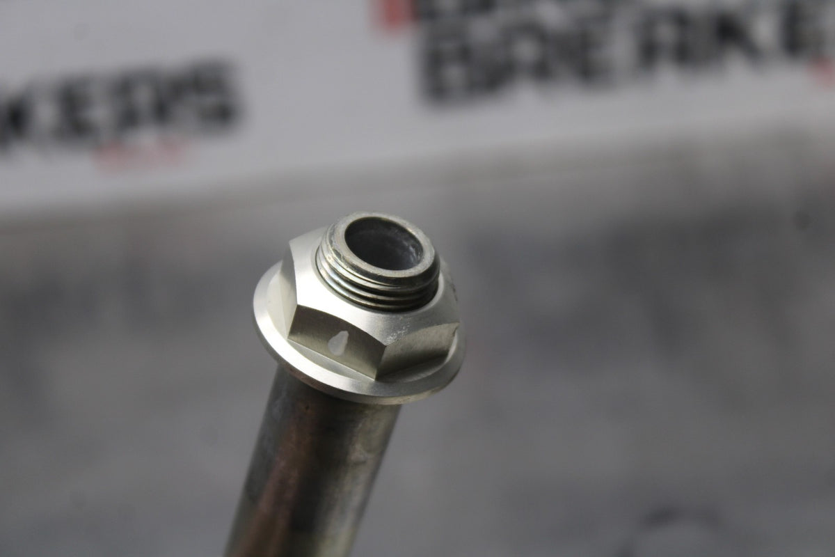 11-25 SUZUKI GSXR 600  FRONT WHEEL RIM AXLE PIVOT BOLT BB830