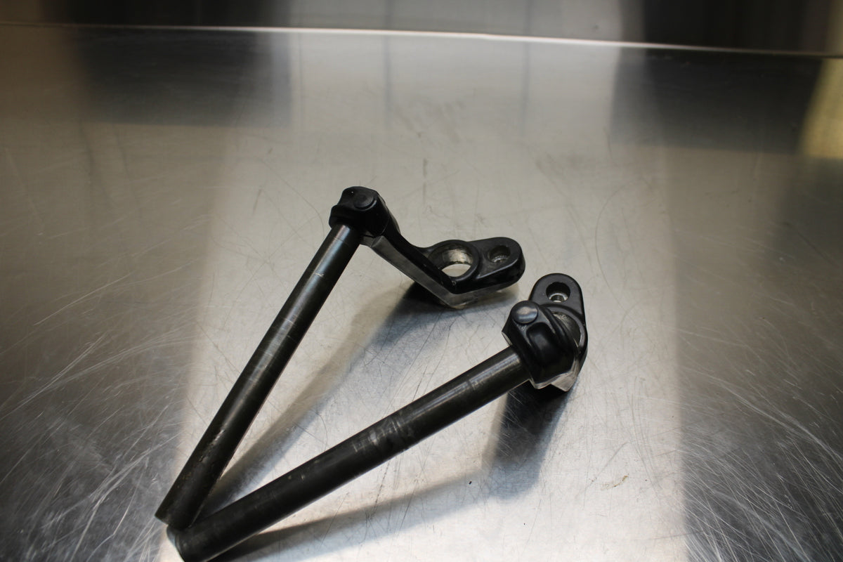 86 SUZUKI GS750ES LEFT RIGHT CLIP ON ONS HANDLEBARS PAIR SET BB140