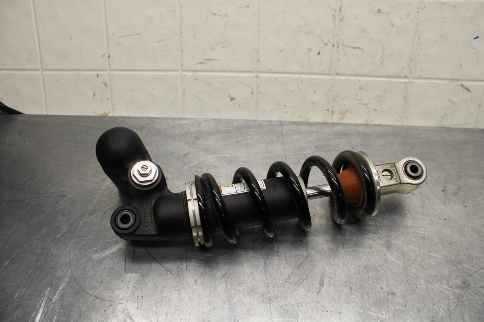 20 SUZUKI GSXR 1000 REAR BACK SHOCK ABSORBER SUSPENSION BB597