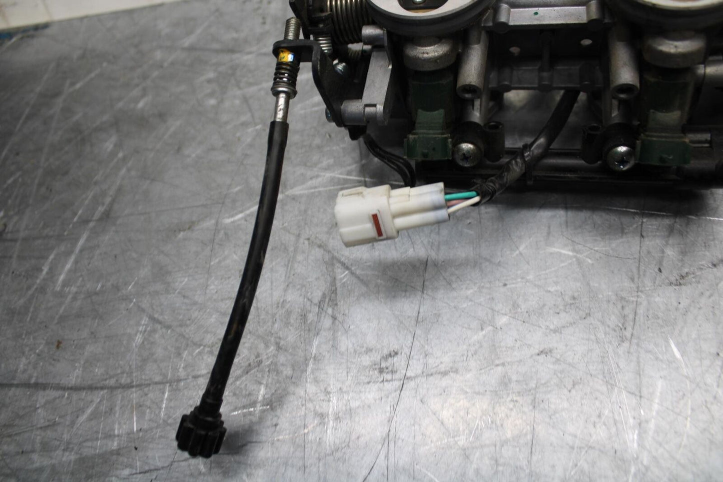 12-17 KAWASAKI NINJA 650 MAIN FUEL INJECTORS / THROTTLE BODIES BB470