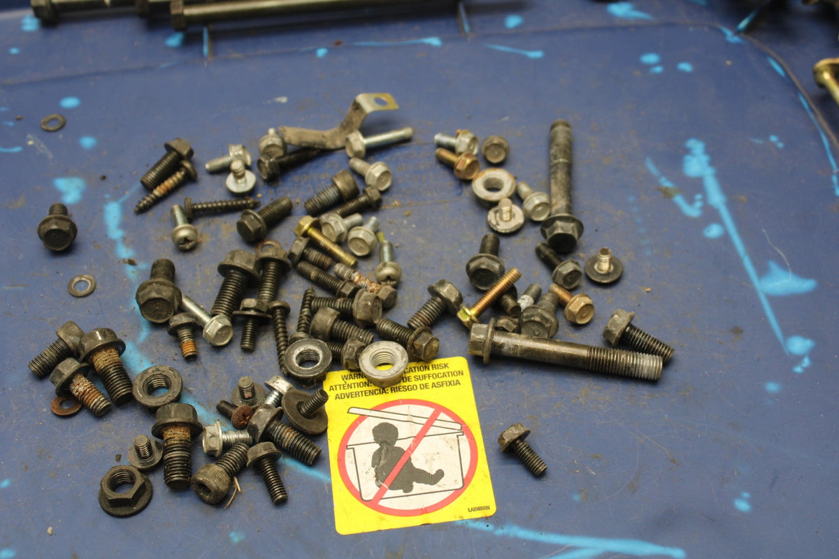 96 KAWASAKI NINJA 500 EX500A MOUNTING BOLTS HARDWARE MOTOR SCREWS BB768