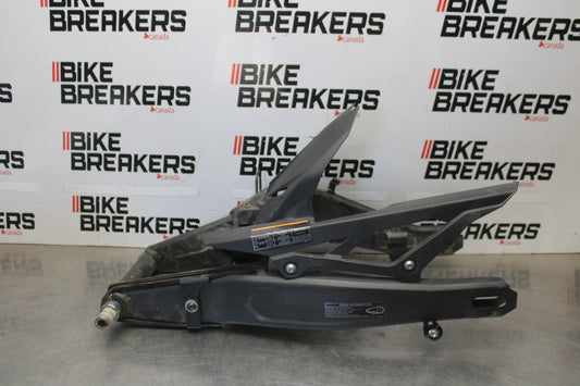 23-26 KAWASAKI NINJA ZX4RR REAR SWINGARM BACK SUSPENSION SWING ARM BB898