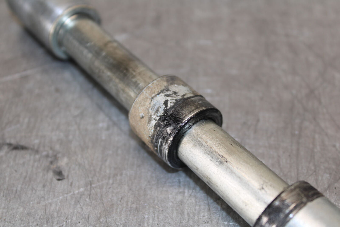 13-15 HONDA CBR500R FRONT WHEEL RIM AXLE PIVOT BOLT 44301-MGZ-J00 BB704