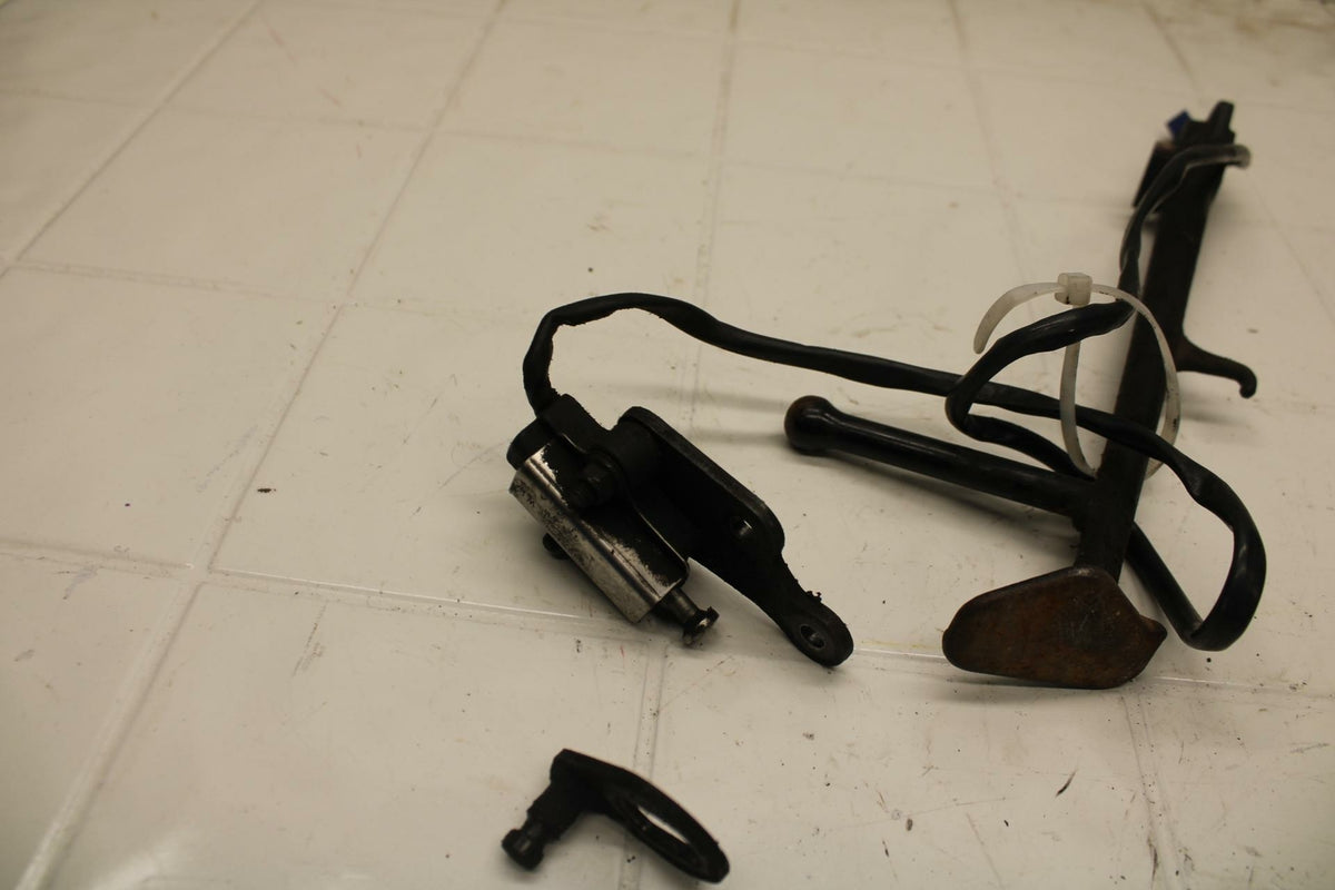 01-05 YAMAHA FZS1000 KICKSTAND SIDE KICK STAND BB 04