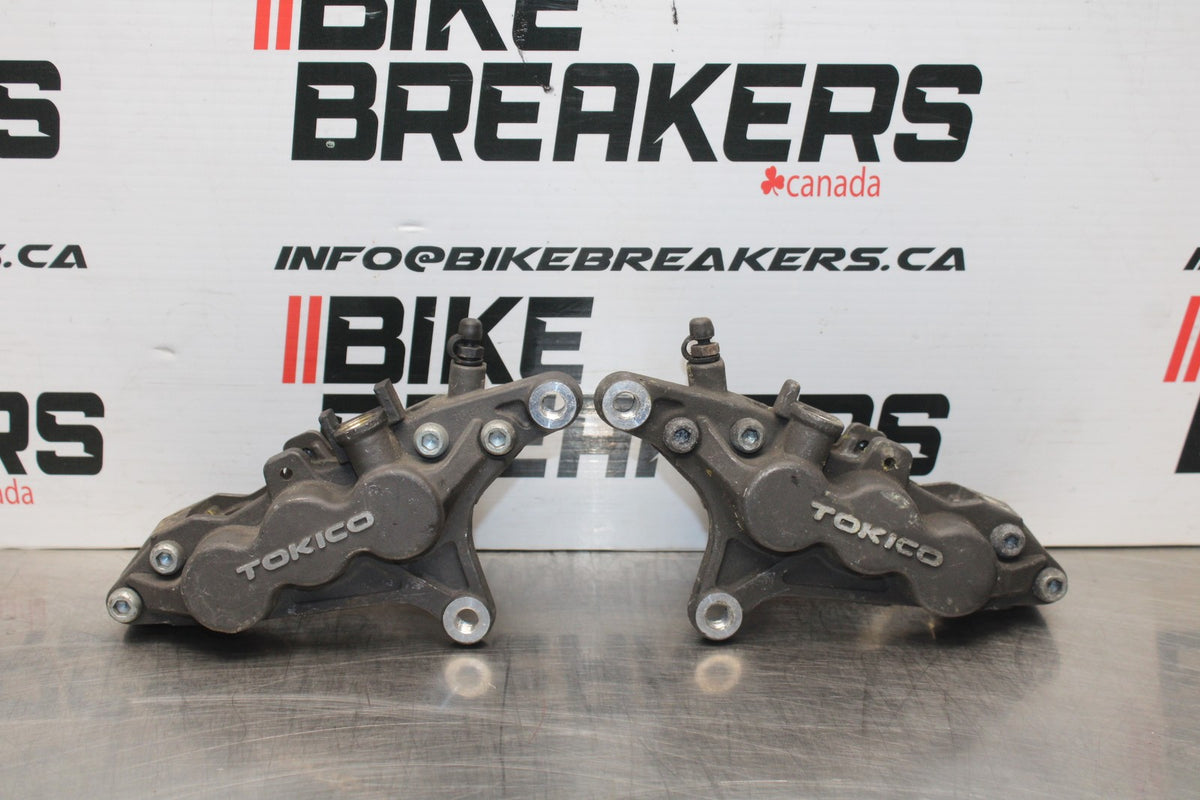 00-02 KAWASAKI NINJA ZX6R RIGHT LEFT FRONT BRAKE CALIPER SET PAIR CALIPERS BB750