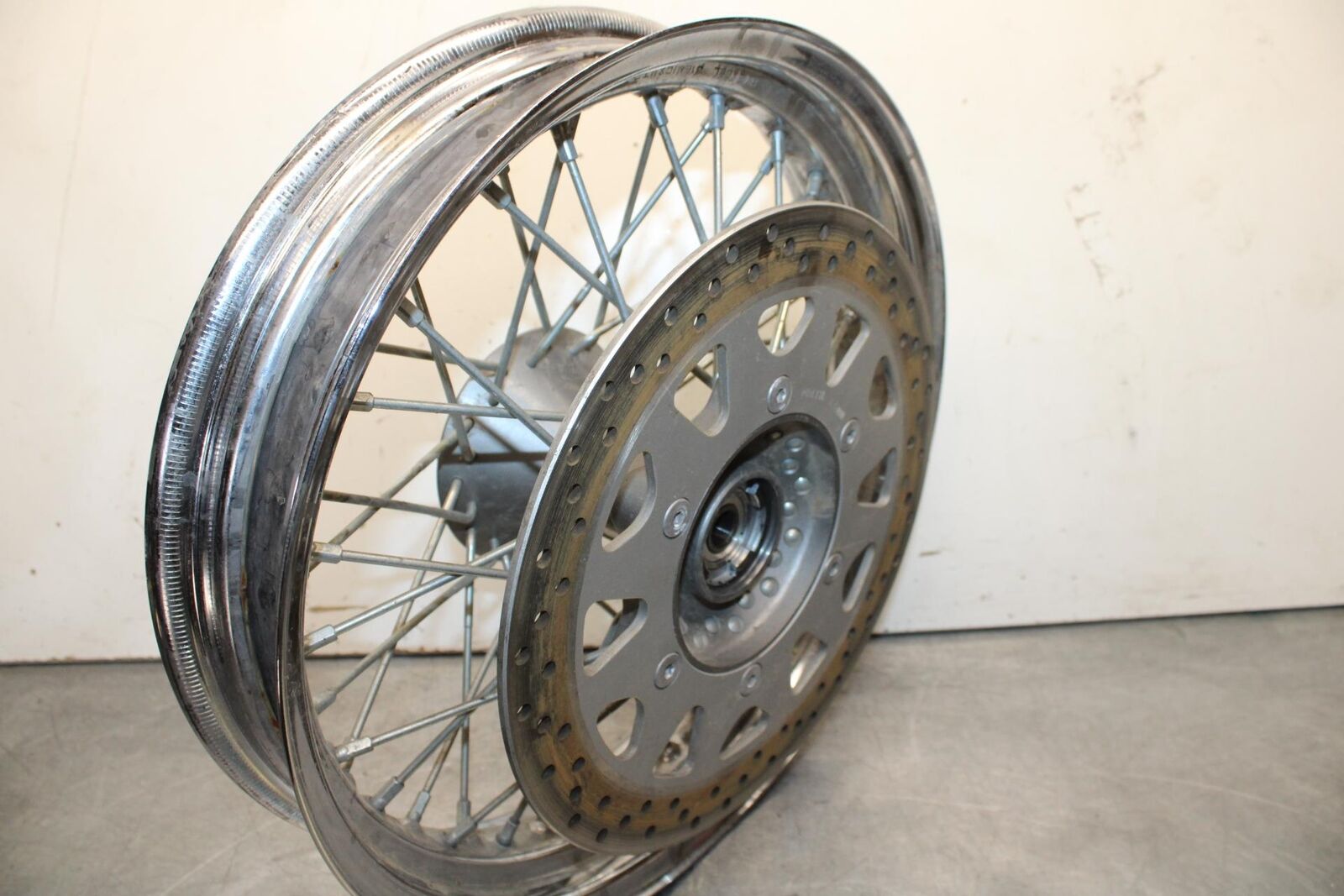 2013 Suzuki Boulevard C50T FRONT WHEEL RIM BB625