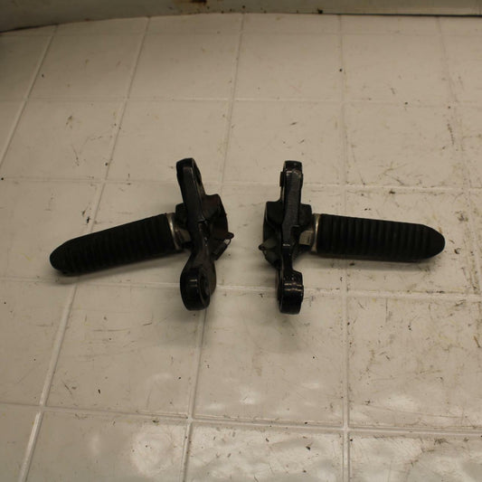 04-05 SUZUKI KATANA 750 GSX750F LEFT RIGHT REARSET DRIVER PEG BRACKETS  BB16