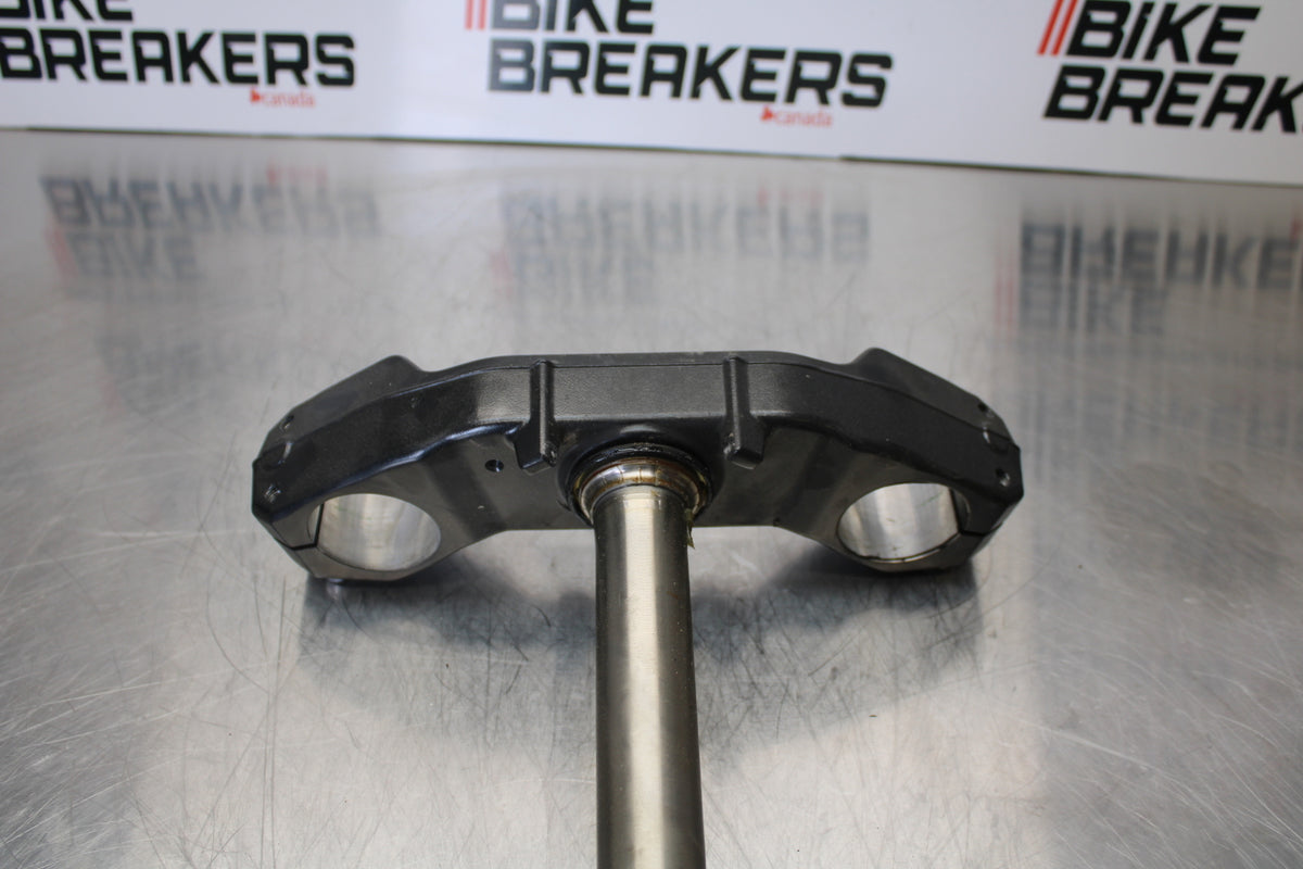 07 KAWASAKI Z1000 FRONT FORKS CLAMP LOWER TRIPLE TREE STEM BB148