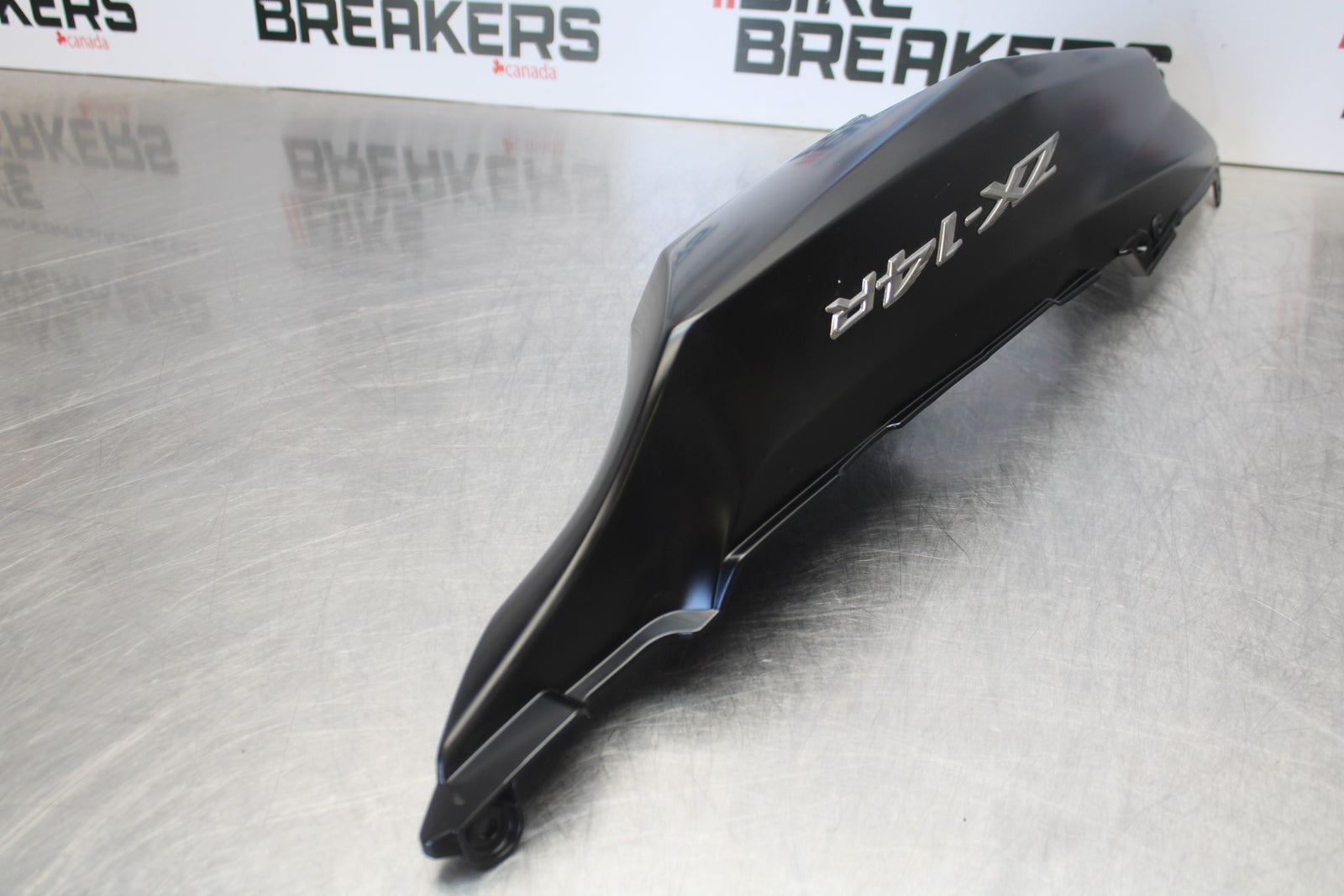 23-24 KAWASAKI NINJA ZX14R RIGHT REAR BACK TAIL FAIRING COWL SHROUD BB169