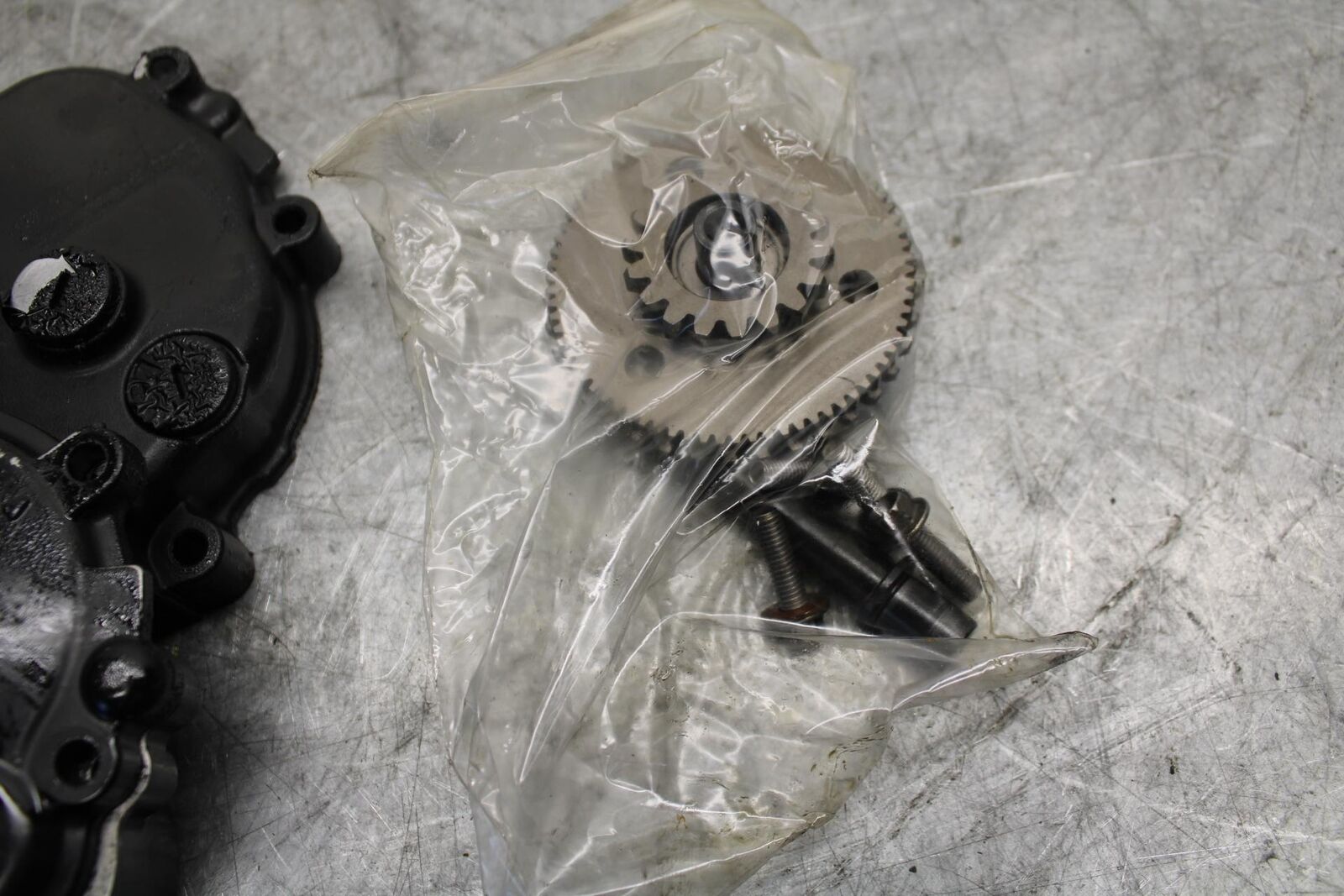 2007 Kawasaki Ninja ZX6R ZX600P STATER GEAR COVER CASE BB47