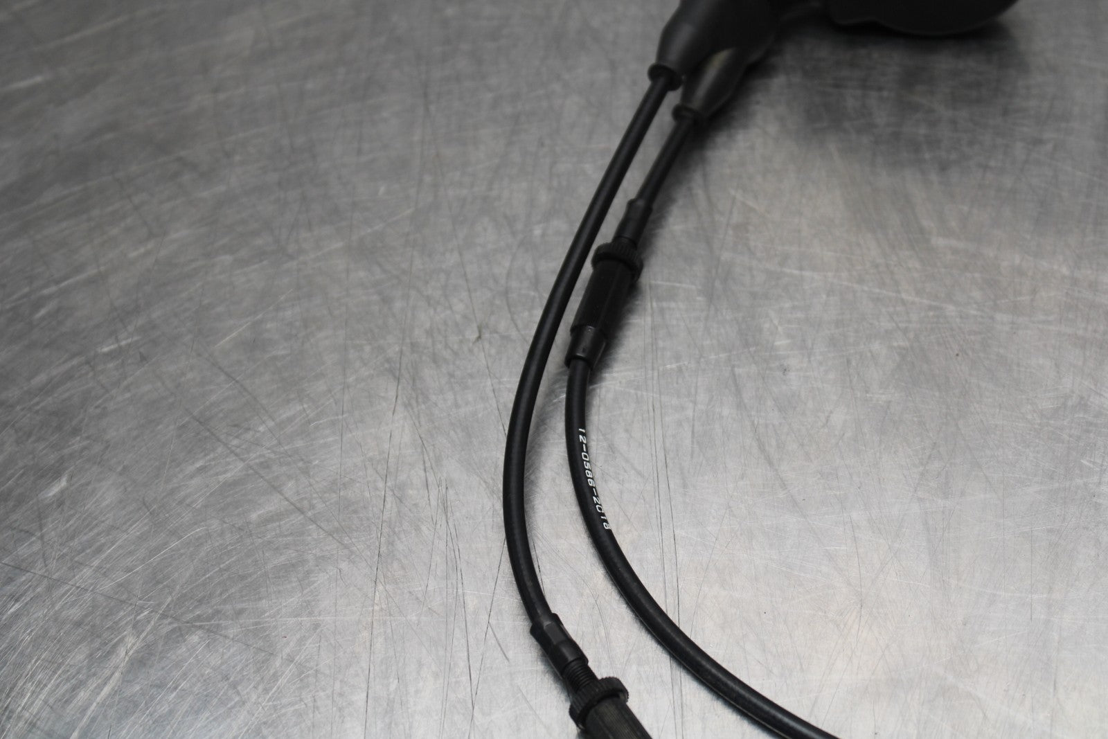 21-23 KAWASAKI NINJA ZX6R THROTTLE CABLE LINE HOUSING GUIDE BB179