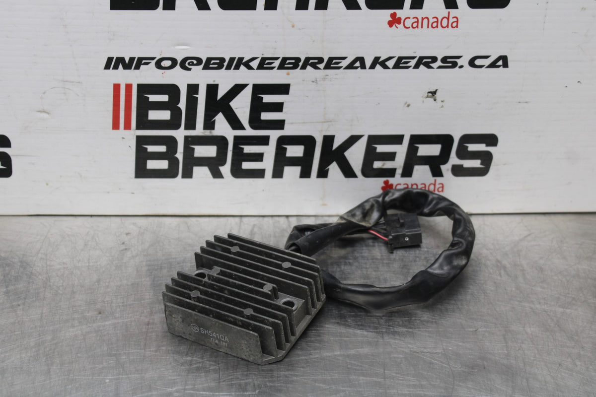 08 HONDA CBR125R RECTIFIER VOLTAGE REGULATOR BB839