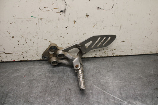 08-10 SUZUKI GSXR 600 LEFT REARSET REAR SET DRIVER FOOT PEG REST STOP  BB721