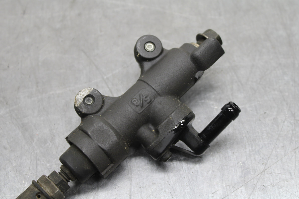 03-04 HONDA CBR600RR REAR BACK BRAKE MASTER CYLINDER BB127