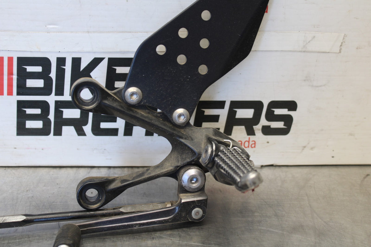 07-08 KAWASAKI NINJA ZX6R LEFT REARSET REAR SET FOOT PEG W SHIFTER BB937