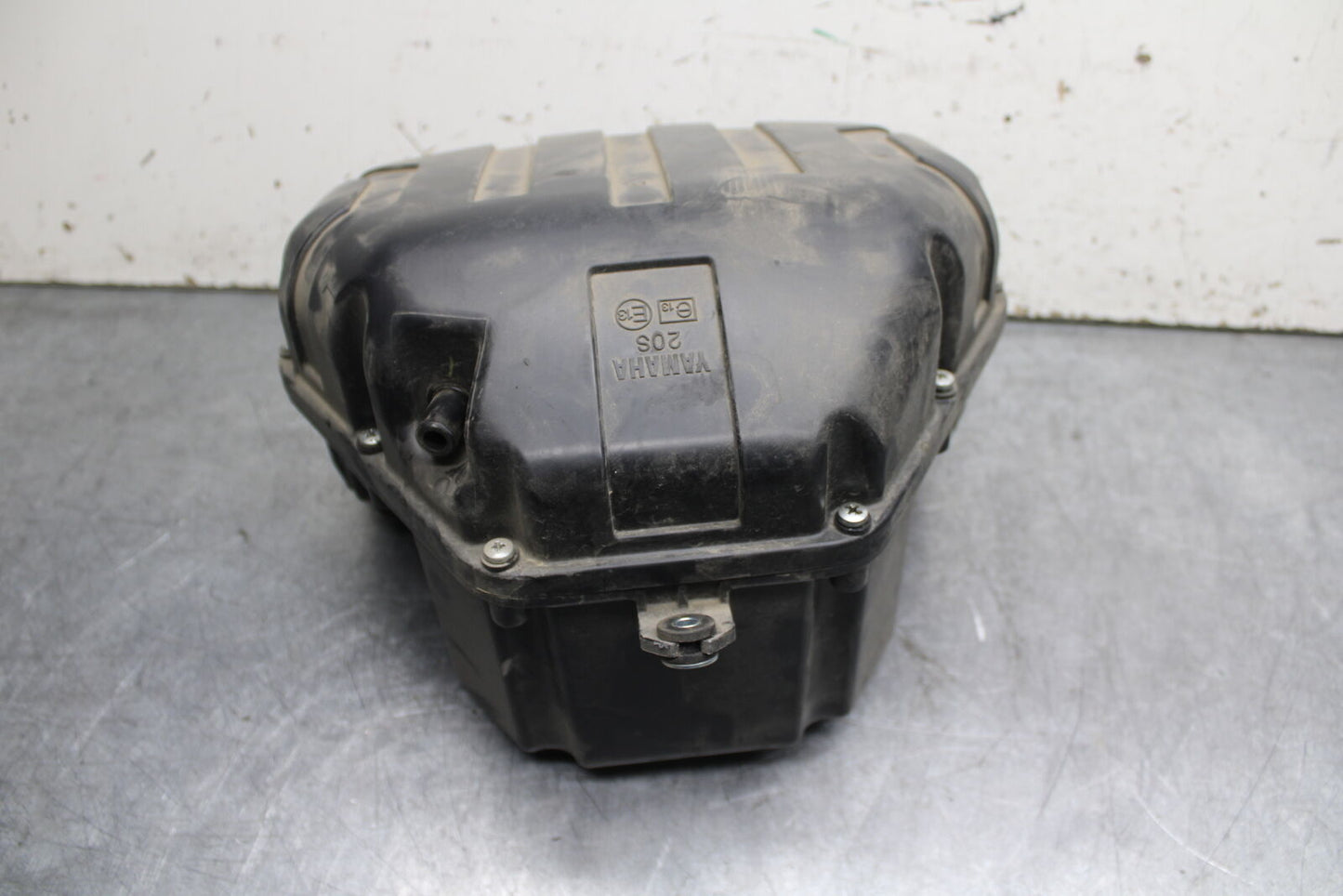 09-15 YAMAHA FZ6R AIRBOX AIR INTAKE FILTER BOX BB719