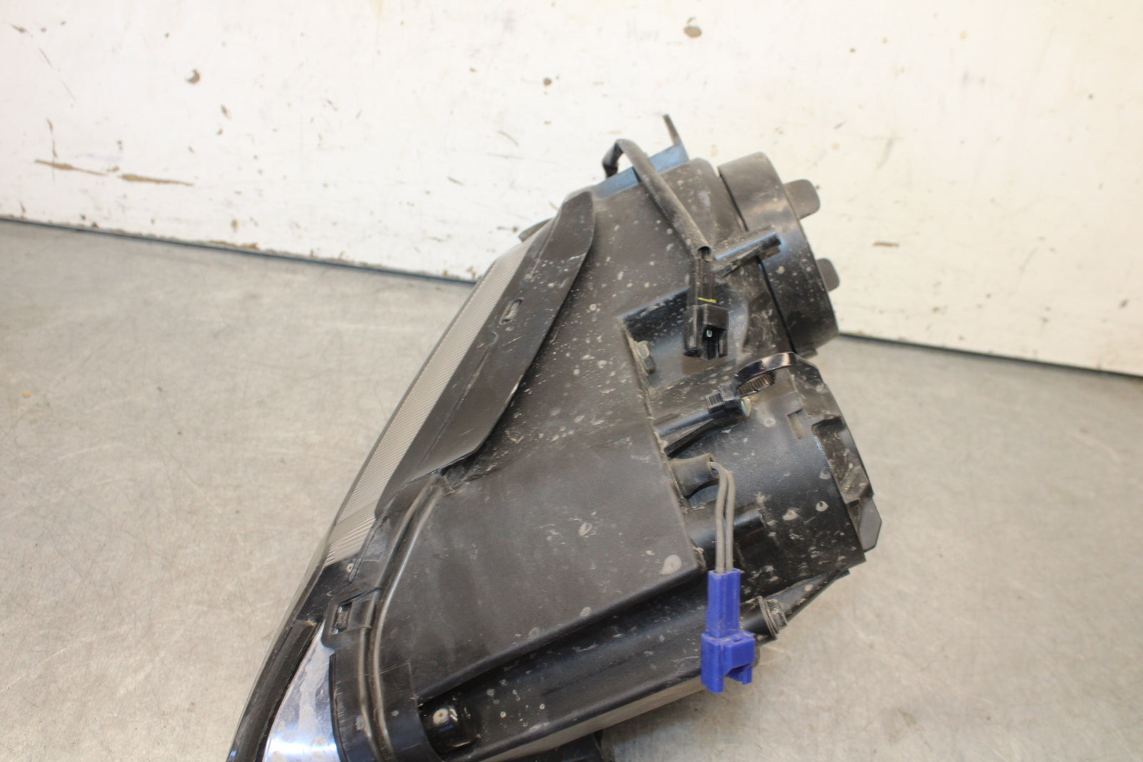 07-08 YAMAHA YZF R1 FRONT LEFT HEADLIGHT HEAD LIGHT LAMP 4C8-84303-41-00 BB675