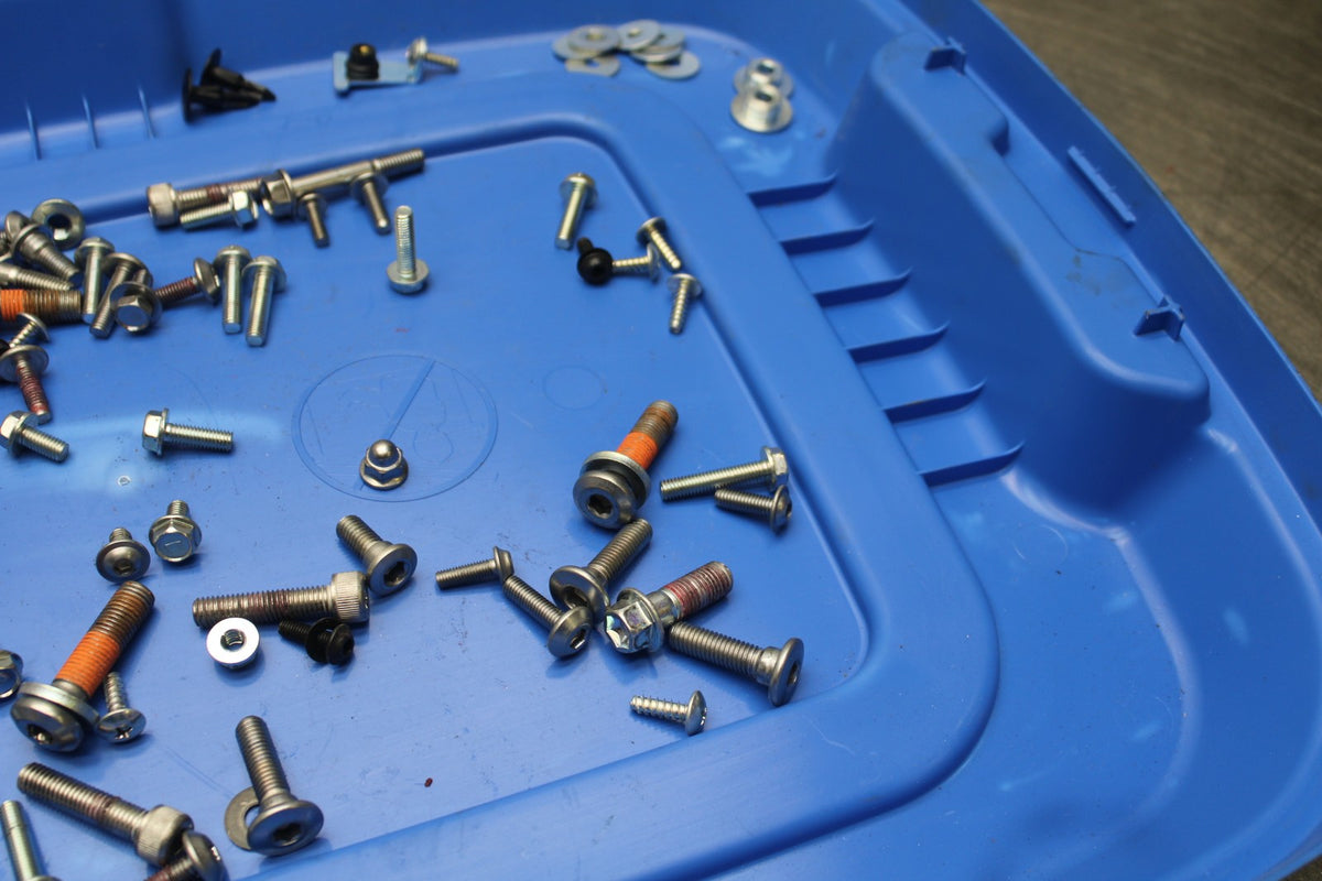 23-24 KAWASAKI NINJA ZX14R MOUNTING BOLTS HARDWARE MOTOR SCREWS BB764