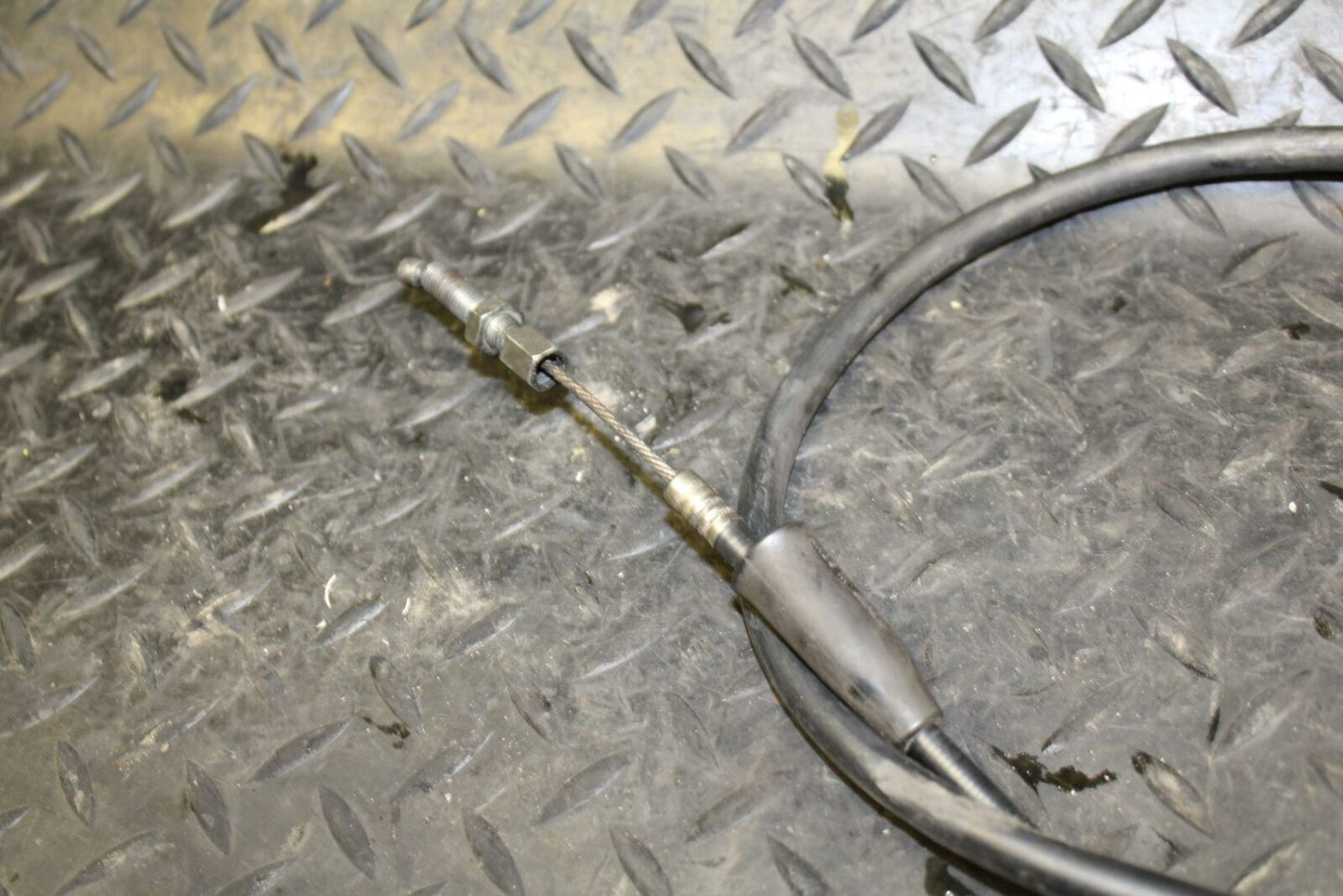 05-06 SUZUKI KATANA 750 GSX750F CLUTCH CABLE LINE bb166