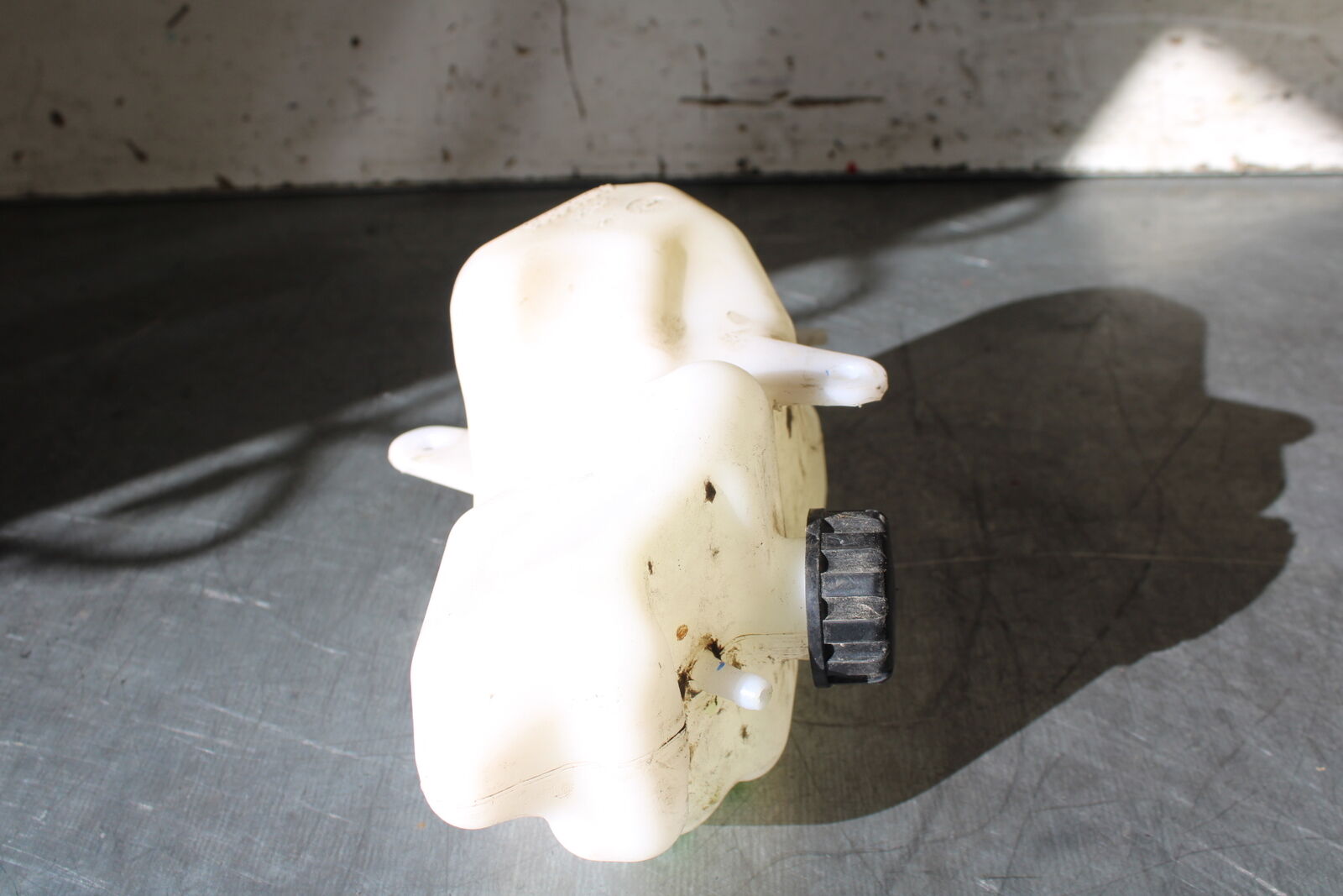 19-22 KAWASAKI Z400 COOLANT WATER TANK RESERVOIR BOTTLE BB708