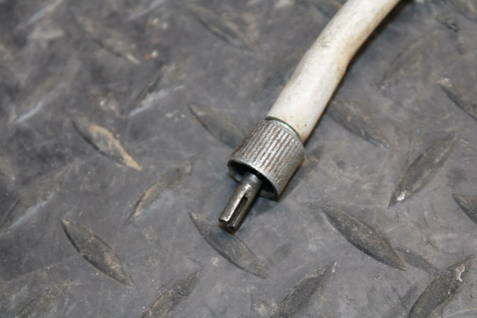 71 HONDA CT70 TRAIL SPEEDOMETER CHOKE CABLE SPEEDO LINE BB216 A