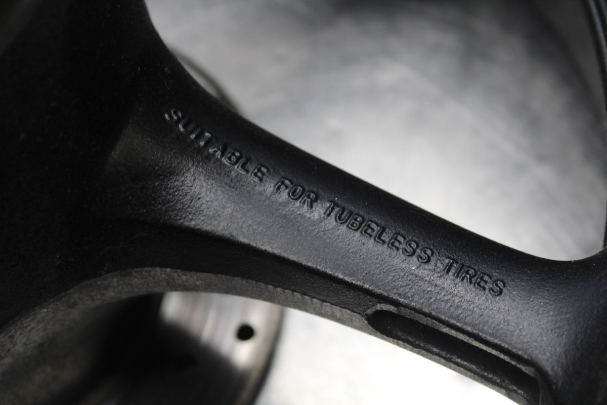 03-04 YAMAHA YZF R6 REAR WHEEL BACK RIM & ROTOR BB890