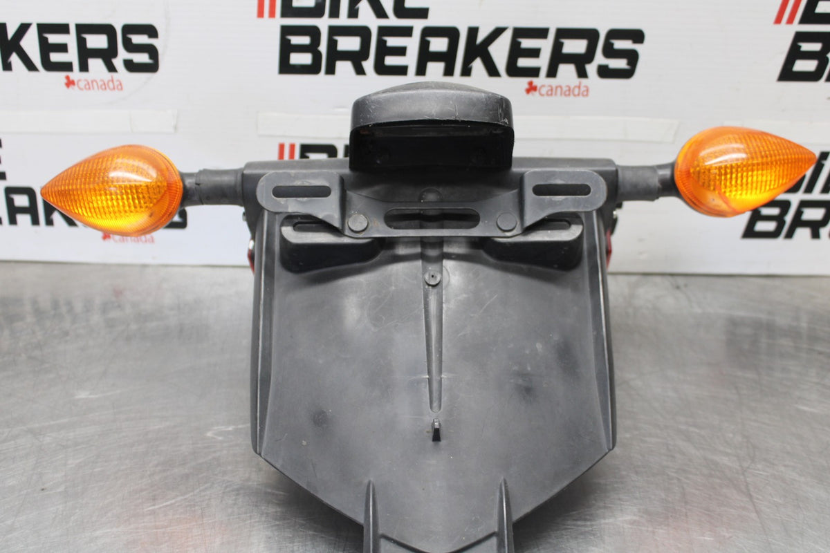 03 YAMAHA YZF R1 REAR BACK FENDER MUD GUARD BB895