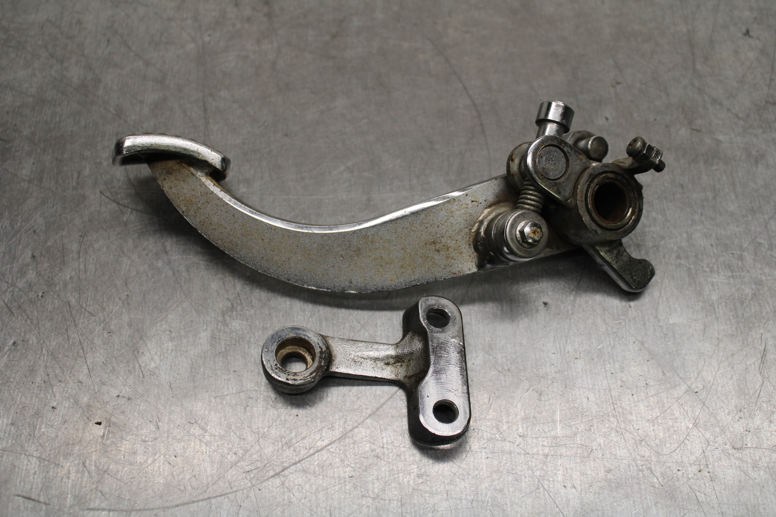87-03 SUZUKI INTRUDER 1400 VS1400GLP RIGHT REARSET BRAKE FOOT PEDAL BB752