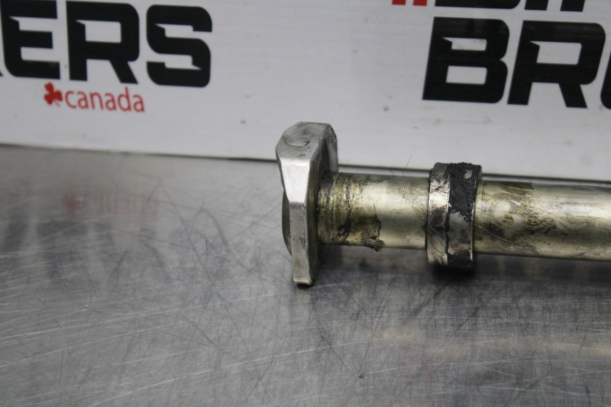 08-10 SUZUKI GSXR 600 REAR AXLE BACK WHEEL RIM PIVOT BOLT AXEL BB765