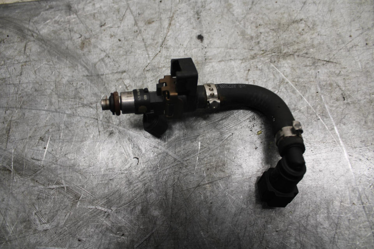 22-23 HUSQVARNA VITPILEN 401 FUEL INJECTOR BB541
