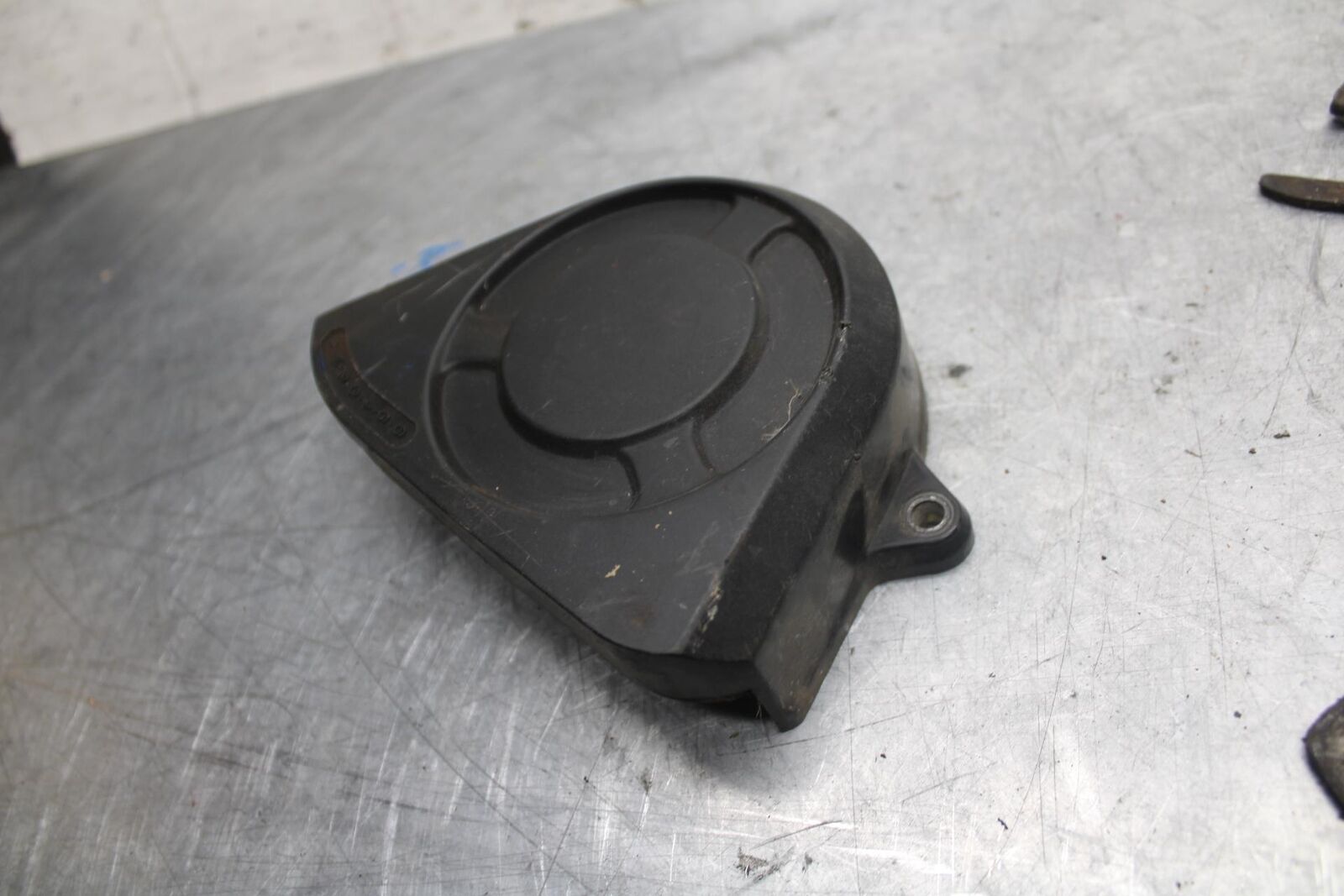 1992 Honda CBR600F2 ENGINE SPROCKET COVER 11350-MV9-670 BB40