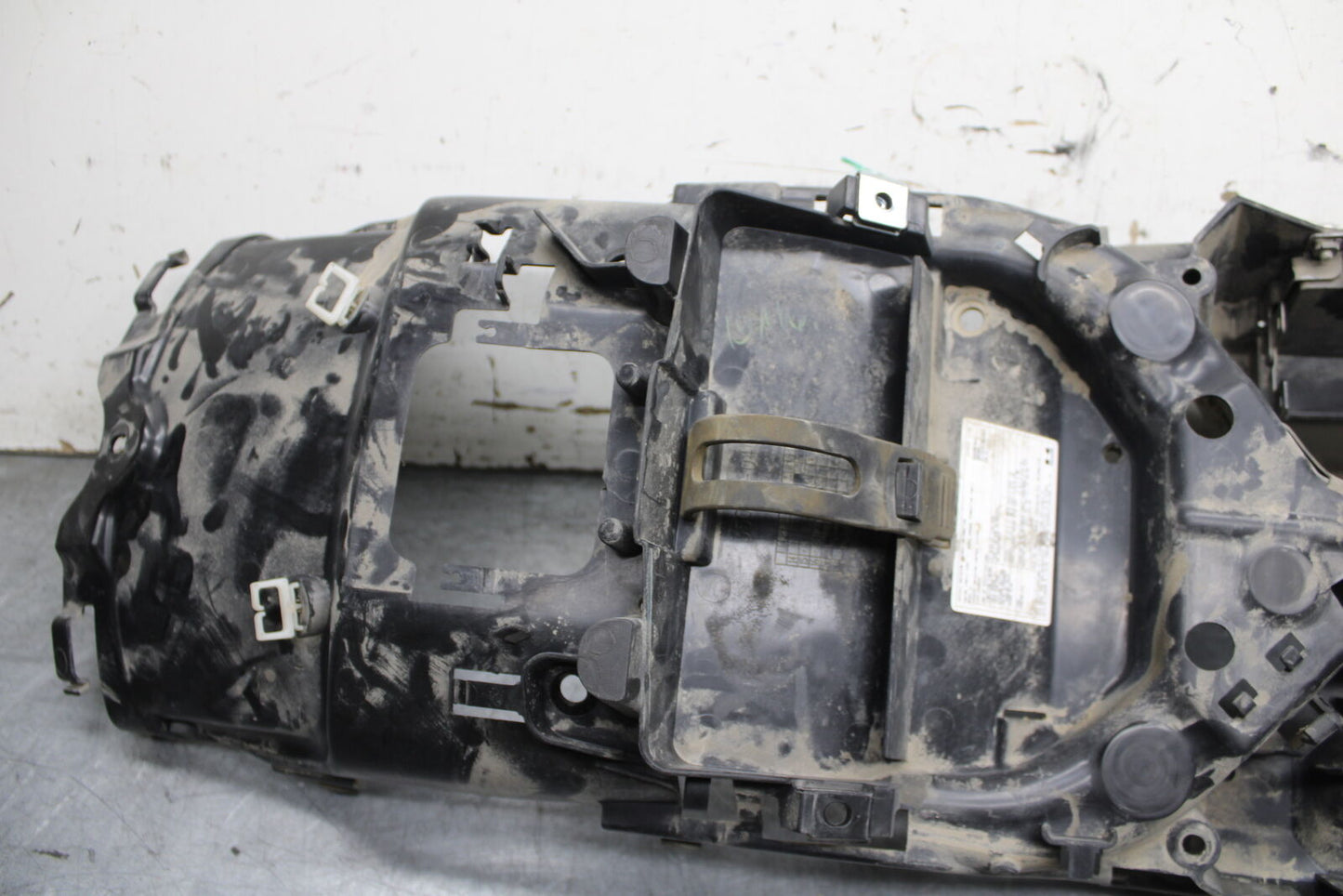 16-17 KAWASAKI VULCAN S 650 EN650 ABS BATTERY TRAY BOX HOLDER BB731